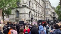 George Floyd'un polis şiddeti sonucu yaşamını yitirmesi protesto edildi (2) - LONDRA