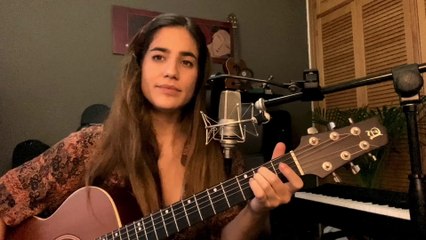 Julia Medina - Sálvate De Ti (En Acústico)