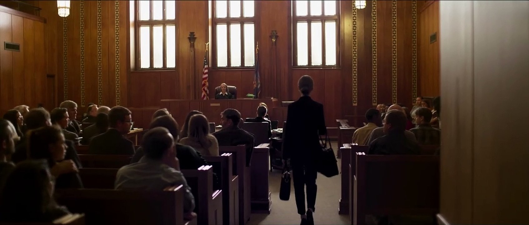 Succession Film avec  Lily Collins, Simon Pegg