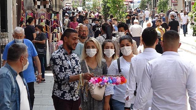 Bilim Kurulu Üyesi Özkan: İkinci bir pik noktası yaşayabiliriz