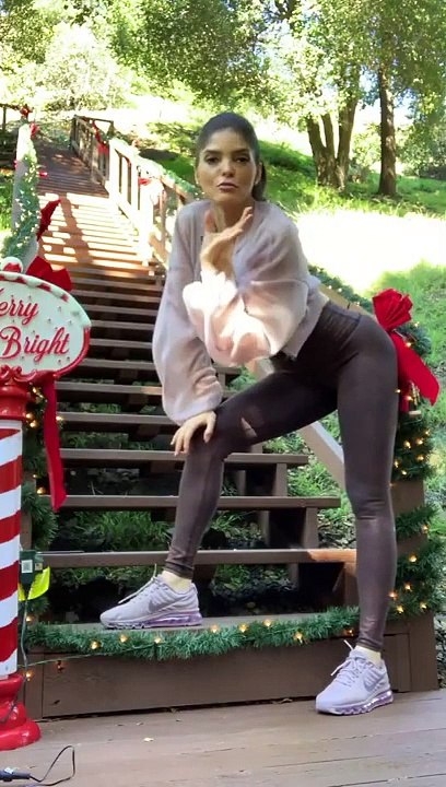 Ana Barbara nos ensena como hacer un poco de ejercicio