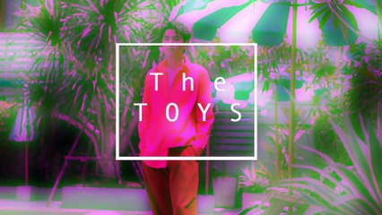 The Toys แฟชั่นปกเท่ๆ กับคำถามสุดช็อต! - sudsapda tv  (   Sudsapda Fashion 2018 )