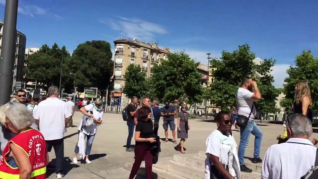 Marseille. La crise sanitaire passée, les blouses blanches sont dans la rue