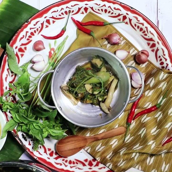 แกงลาว (ต้มเปรอะ)
