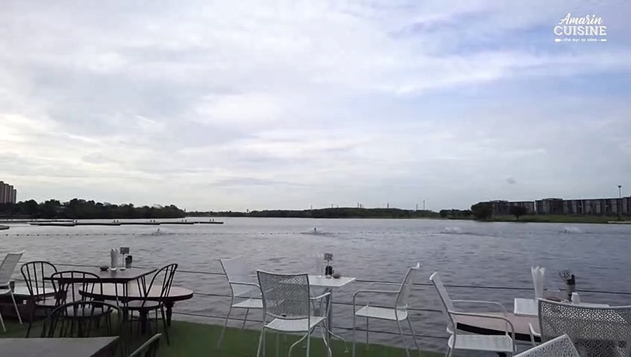 Breeze Café & Bar ร้านนั่งชิว บรรยากาศริมทะเลสาบ เมืองทองธานี