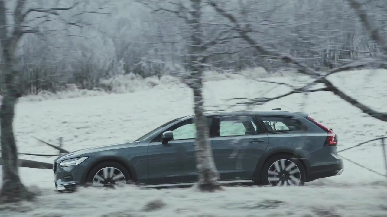 Über Stock und Stein zum Titel - Volvo V90 Cross Country ist „Allradauto des Jahres 2020“