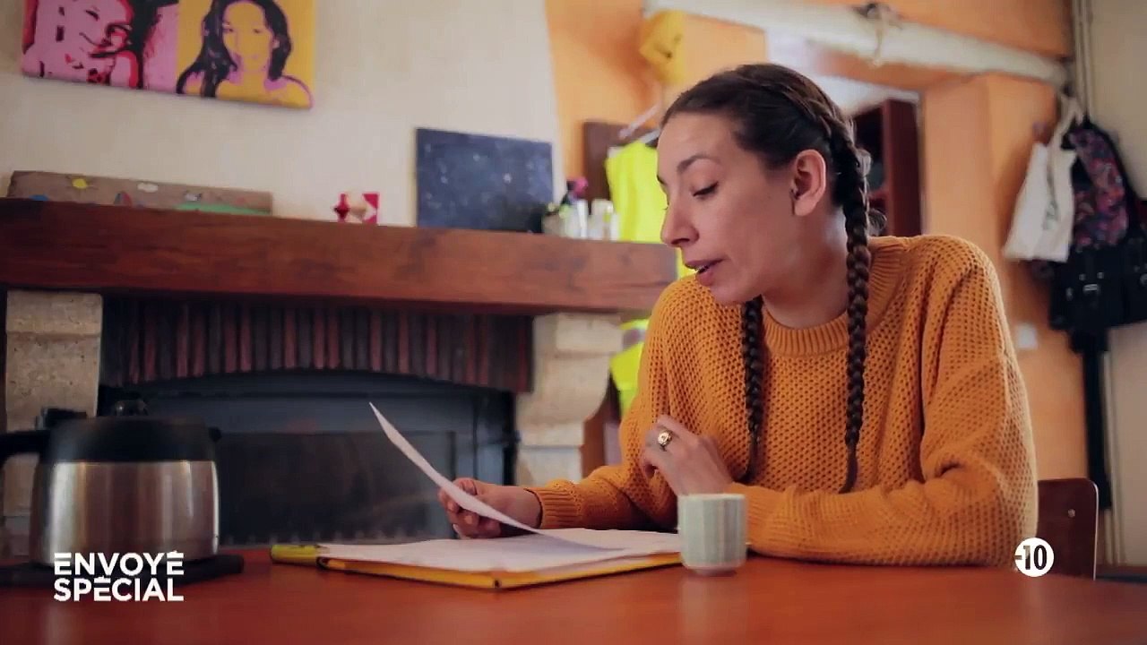 Violences policières : France 2 diffuse l'image de Mélanie frappée violemment par un policier... mais l'affaire a été classée sans suite par la justice