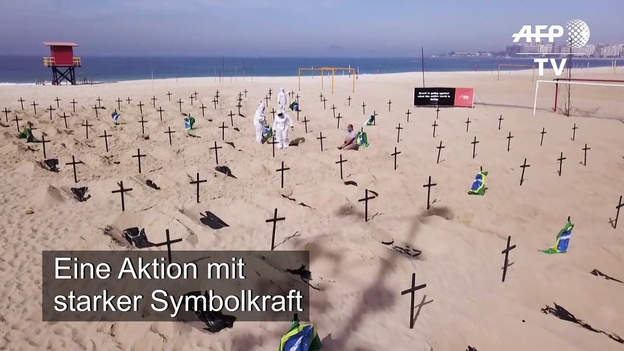 40.000 Corona-Tote: 'Gräber' am Copacabana-Strand in Rio