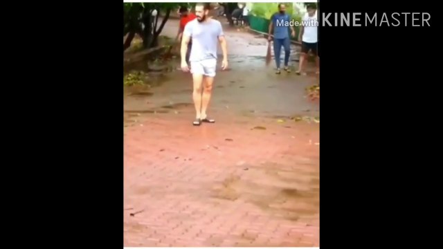 SALMAN KHAN SWEEPING DURING CLEANING OF PANVEL FARMHOUSE WITH JACQUELINE FERNANDEZ