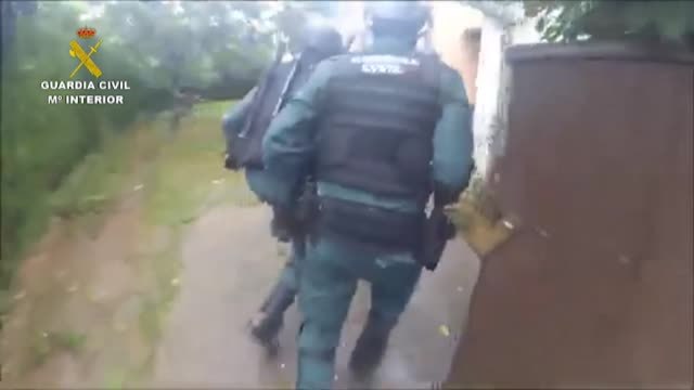 Desmanteladas numerosas plantaciones indoor e incautadas cerca de 22.000 plantas de marihuana