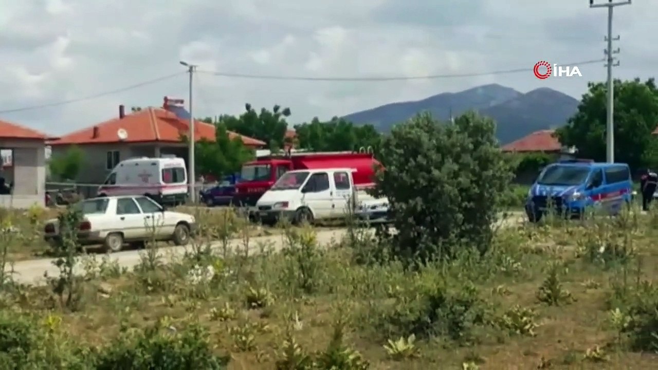 Cinnet getiren şahıs eşi ve 2 çocuğunu öldürdükten sonra intihar etti