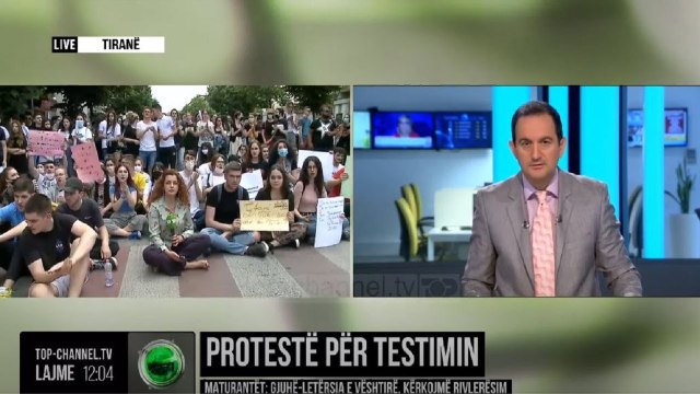 Protestë për tezën e gjuhës/ Maturantët: ishte i vështirë. Kërkojmë rivlerësim