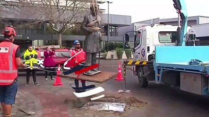 Yeni Zelanda da sömürgecilik heykellerini yıkmaya başladı