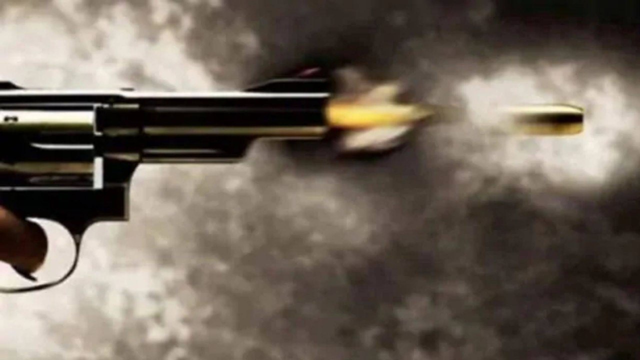 Delhi: Group attacks with lathis on Inderlok police chowki