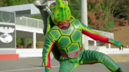 A Morte de Black Kamen Rider e Ressurreição como RX