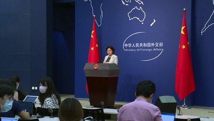 Twitter encerra contas; China critica