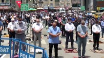 İç Anadolu'da cuma namazı üçüncü kez cemaatle kılındı - YOZGAT
