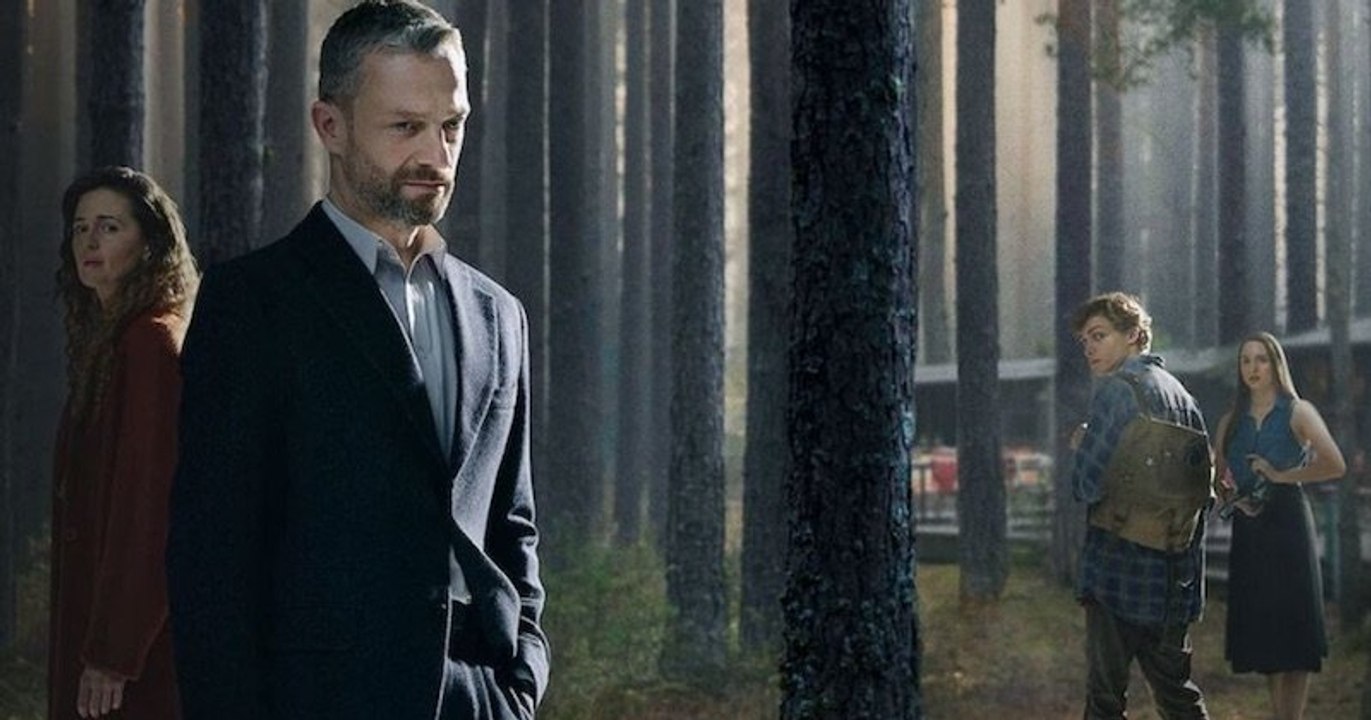 « Dans les bois », la série adaptée du roman d'Harlan Coben débarque sur Netflix