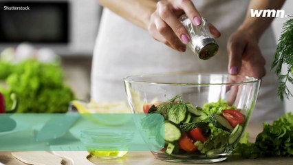 5 Anzeichen für zu viel Salz im Körper