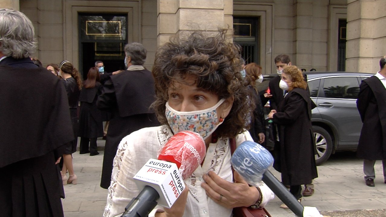 Abogados, procuradores y graduados sociales dudan de la justicia en España