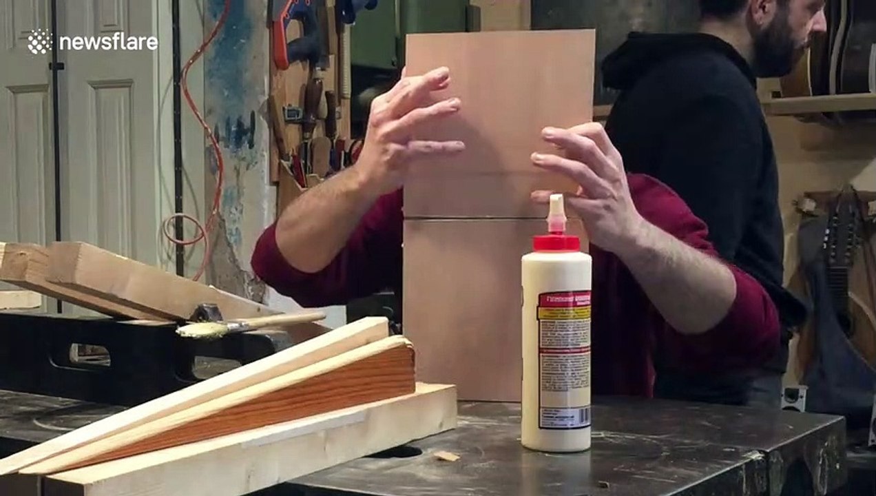 Cool timelapse shows Spanish woodcarver create intricate art like a pro