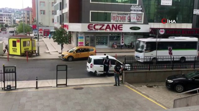 Eşinin boğazını keserek öldüren şahıs hakim karşısında