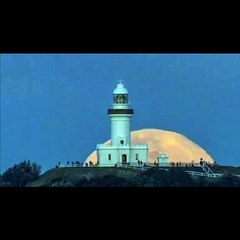 Her zaman ışığa ihtiyacınız olduğunda yanınızdayız.