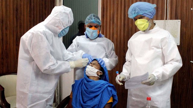 Corona havoc in Delhi, leaves Mumbai behind in new cases