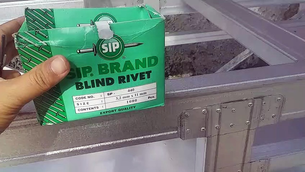 Memilih ukuran bor untuk paku keling  rivet