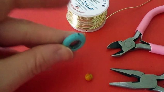 Como Hacer Aretes de Aro con Piedra