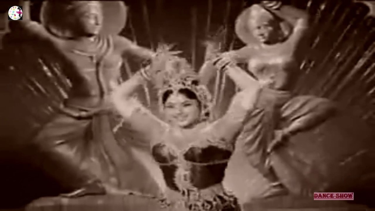 Old Indian Classical Dance Single