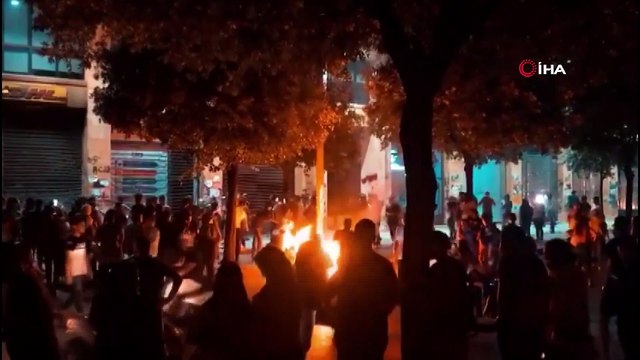 - Lübnan'da ekonomik kriz protestoları: 40 yaralı