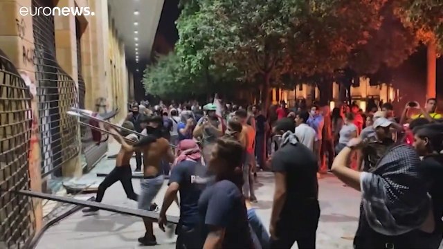 Полиция применила слезоточивый газ для разгона манифестации в Бейруте