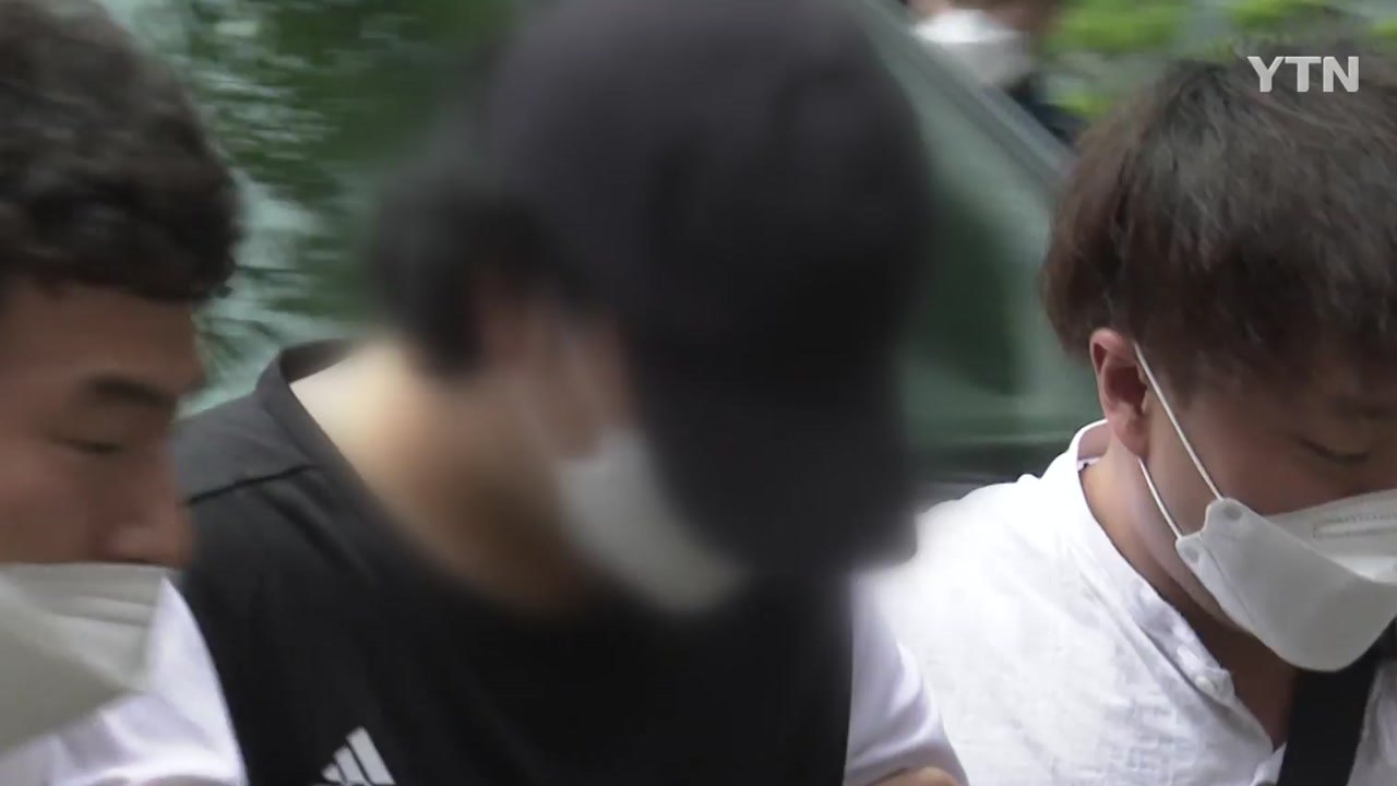 '창녕 소녀' 의붓아버지 체포...학대 혐의 인정 / YTN