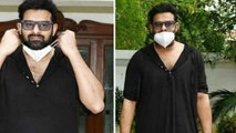 Prabhas సెల్పీ పై కామెంట్స్, Fitness గాలికొదేలిశాడు | TROLLS