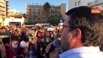 Salvini risponde ai contestatori