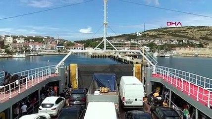 Ayazma Plajında sosyal mesafeli tatil hazırlığı