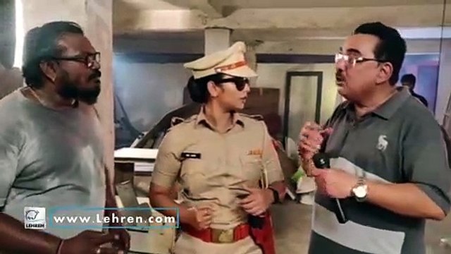 लेडी सिंघम ' की शूटिंग के दौरान डांस और एक्शन एक साथ सिखती हुई रानी चटर्जी