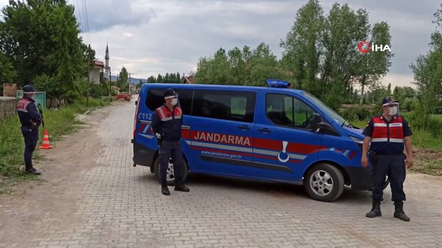 Şuhut'ta 3 bin nüfuslu köy giriş-çıkışlara kapatıldı