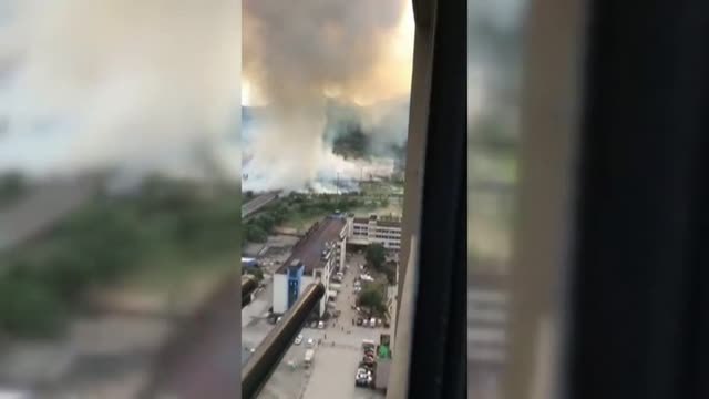 Al menos 10 muertos en China en la violenta explosión de un camión que transportaba combustible