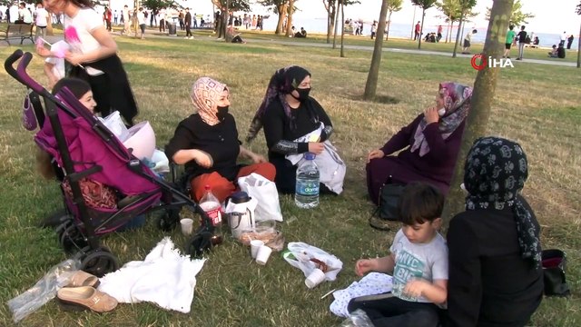 Normalleşme süreci ile birlikte sahil ve piknik alanları doldu taştı