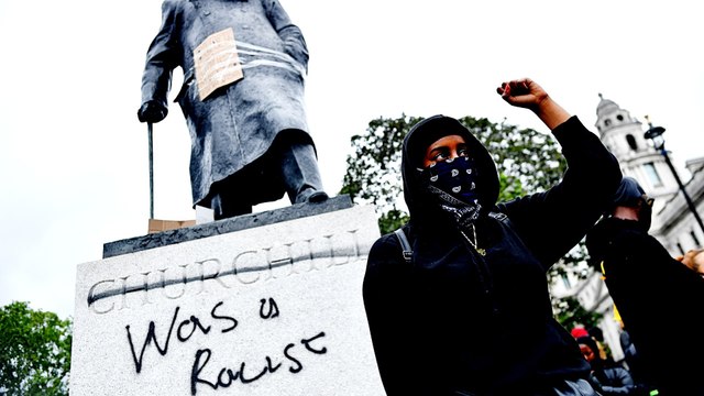 Boris Johnson criticises attacks on monuments