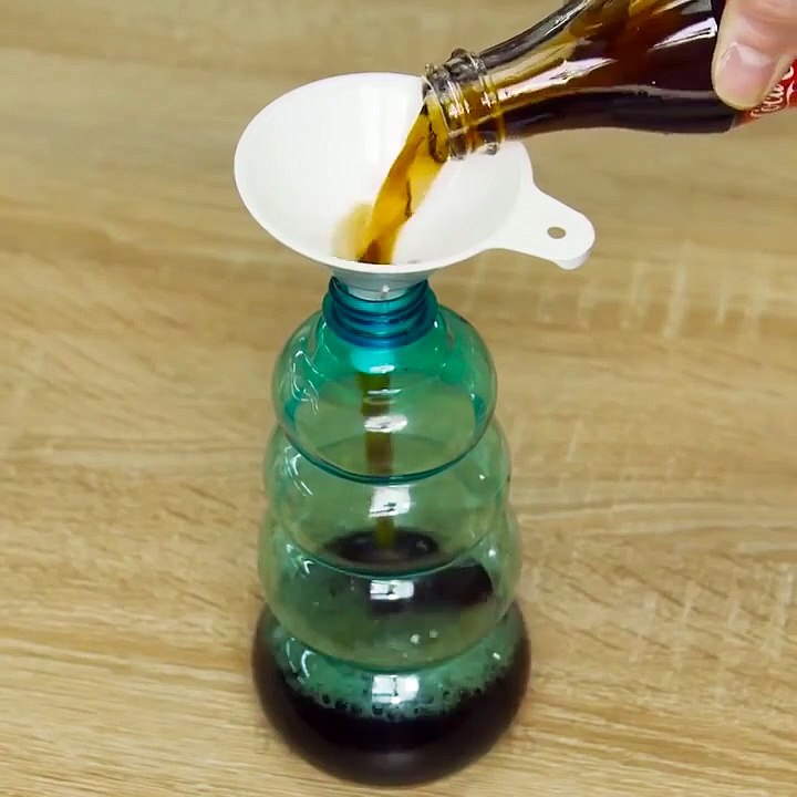 25 CLEANING HACKS TO SPEED UP YOUR ROUTINE