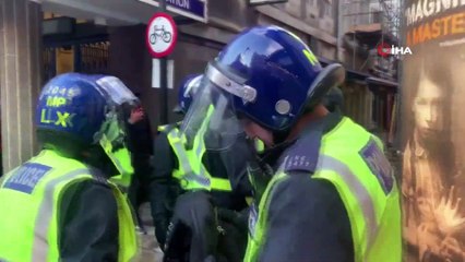 - İngiltere’de heykel protestolarında olaylar çıktı