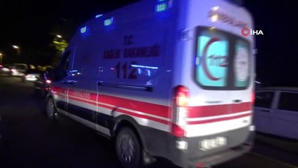 Otomobil kum yığınına çarptı: 1 ölü, 3 yaralı