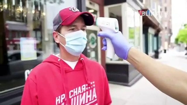 Pemilik Salon Subairi (kiri), warga Indonesia di Amerika Serikat.