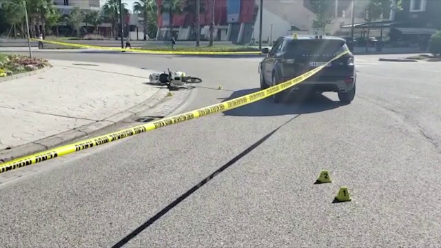 Ora News - Aksident në Vlorë: ''Range Rover'' përplas motoçiklistin 70-vjeçar