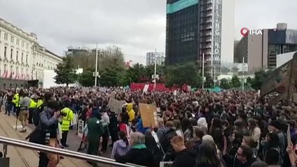 Yeni Zelanda'da binlerce kişi ırkçılığa karşı yürüdü: "Eşitliği şimdi görmek istiyoruz"