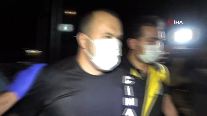 Karısını sırtından bıçaklayan katil zanlısının son isteği şaşırttı: 'Sizden ricam altın ve paraları oğlum ve kızıma teslim edin'