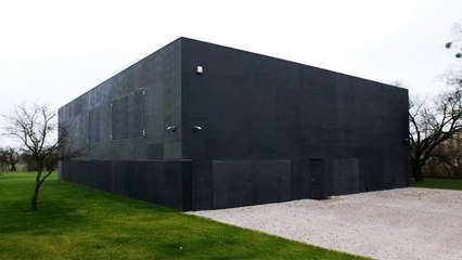 10 Incredible Zombie Proof Houses